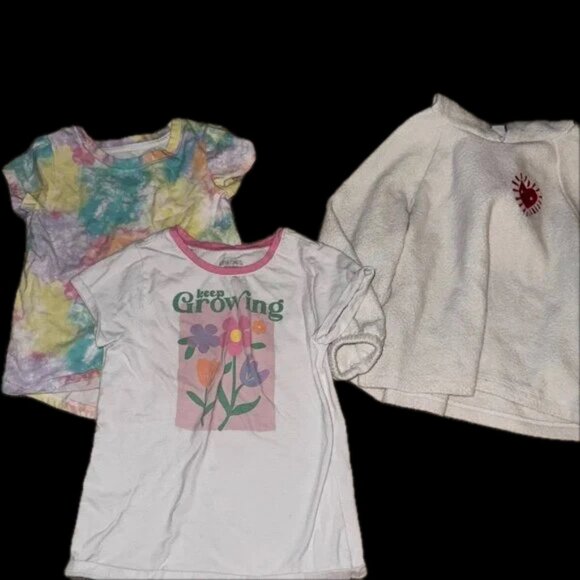 Girl's 5T capsule outfit lot - 2 tops, 2 bottoms, 1 sweatshirt - EUC - Picture 2 of 6